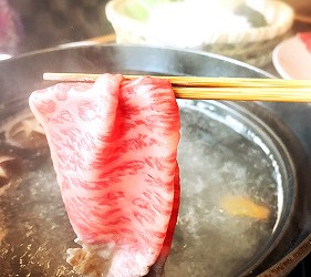 日本的和牛涮涮鍋照片