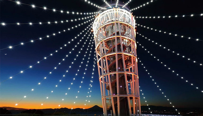 江之岛海烛塔点灯景象