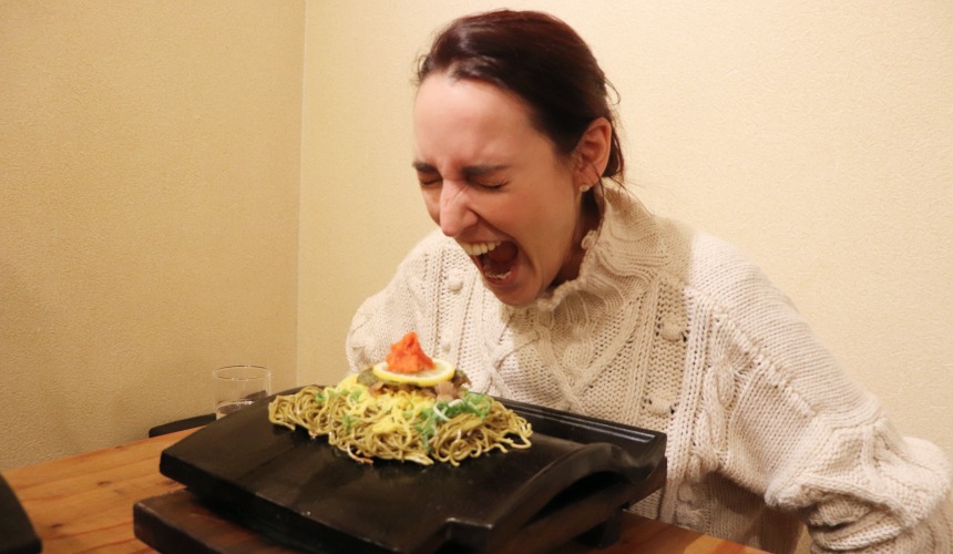 日本山陽山陰山口市的美食瓦片蕎麥麵