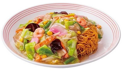 皿乌龙面是由强棒面改为无汤汁、炸面的料理