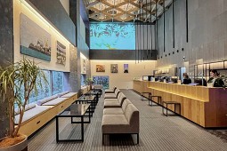 โรงแรม CROSS Life Hakata Yanagibashi: โรงแรมดีไซน์ใกล้ย่านช้อปปิ้งเทนจิน พร้อมอาหารเช้าเมนทาอิโกะสุดอร่อย!
