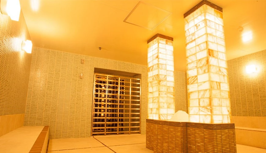 「SPAWORLD HOTEL & RESORT」是集結世界主題浴場與飯店的複合型設施