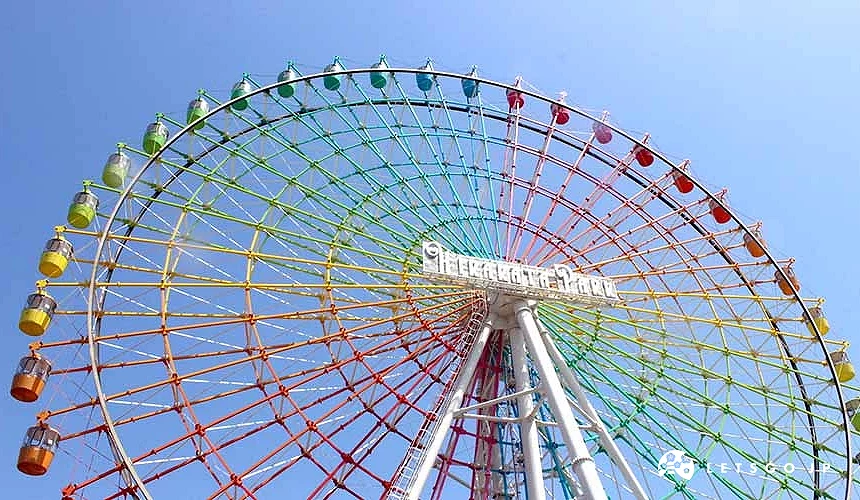 「枚方公園」彩虹色的摩天輪