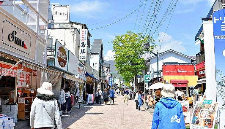 旧轻井泽银座通的街道