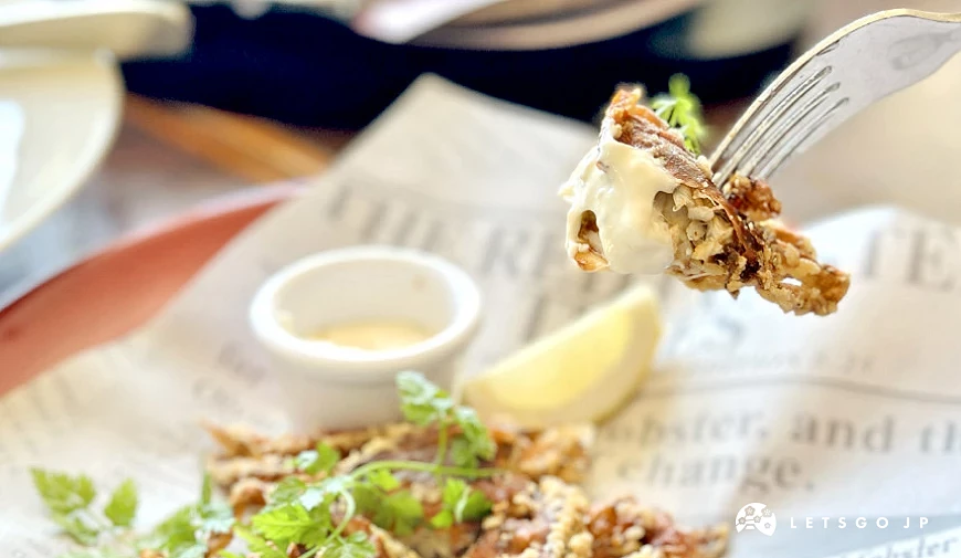 可以搭配檸檬汁或是塔塔醬一起品嚐