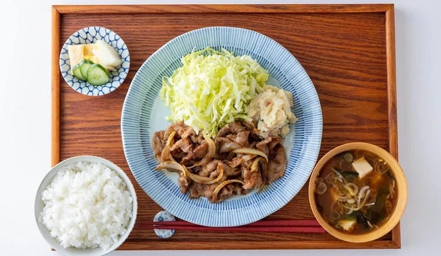 東京車站八重洲北口的GRANSTA八重北定食