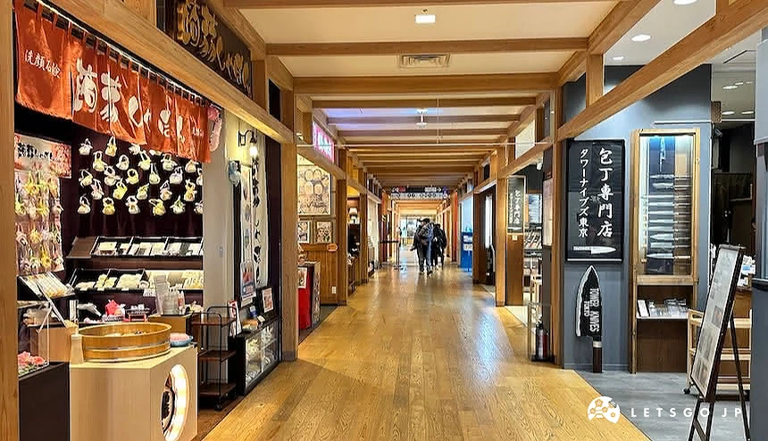 東京晴空塔街道有濃厚日本元素氛圍