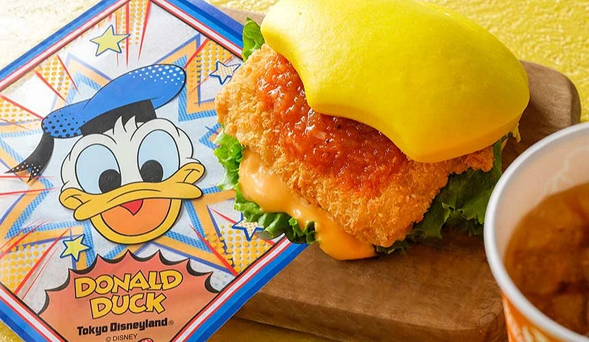 黃色造型的鴨掌割包