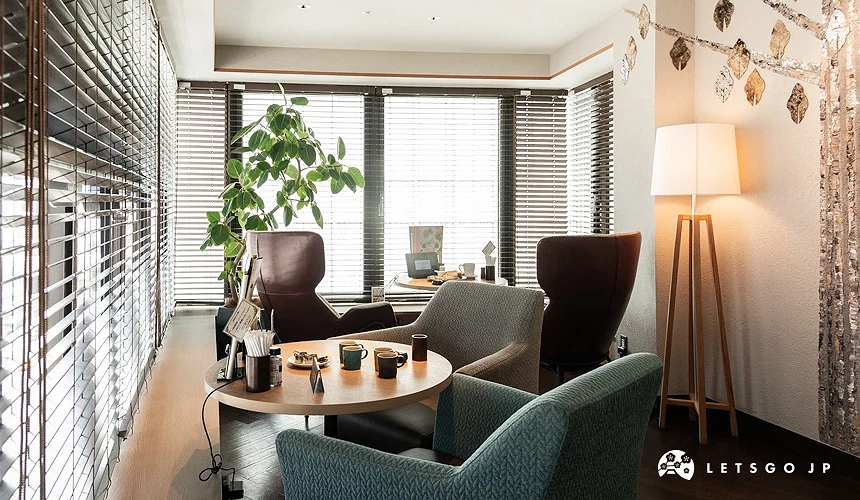 武藏野之森咖啡內裝寬敞舒適