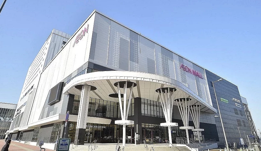永旺梦乐城旭川站前店外观