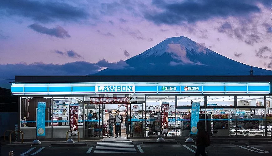 河口湖的富士山 LAWSON