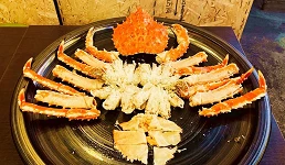 出示優惠券,即可獲得「無酒精飲料乙杯」(一組客人上限五杯)