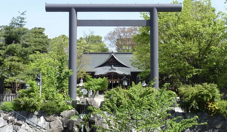 四柱神社