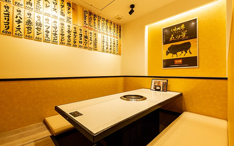 板前燒肉 一牛 難波 道頓堀店裝潢