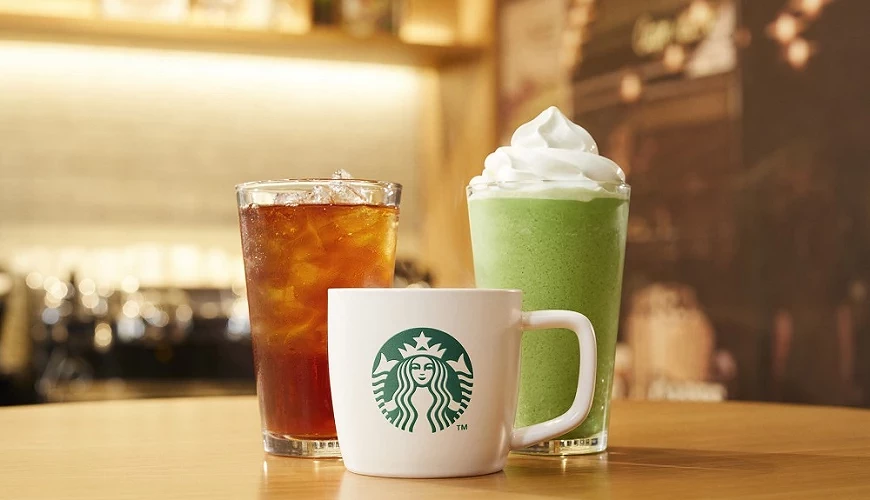 抹茶星冰樂、熱咖啡和冰茶