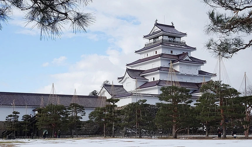 会津若松城(鹤之城)的冬季雪景