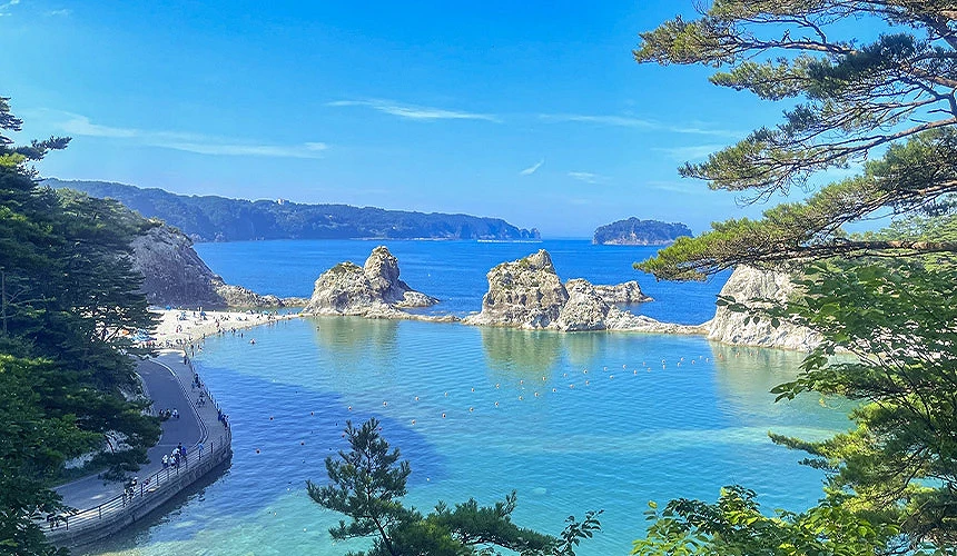 净土之滨的奇岩怪石与海景