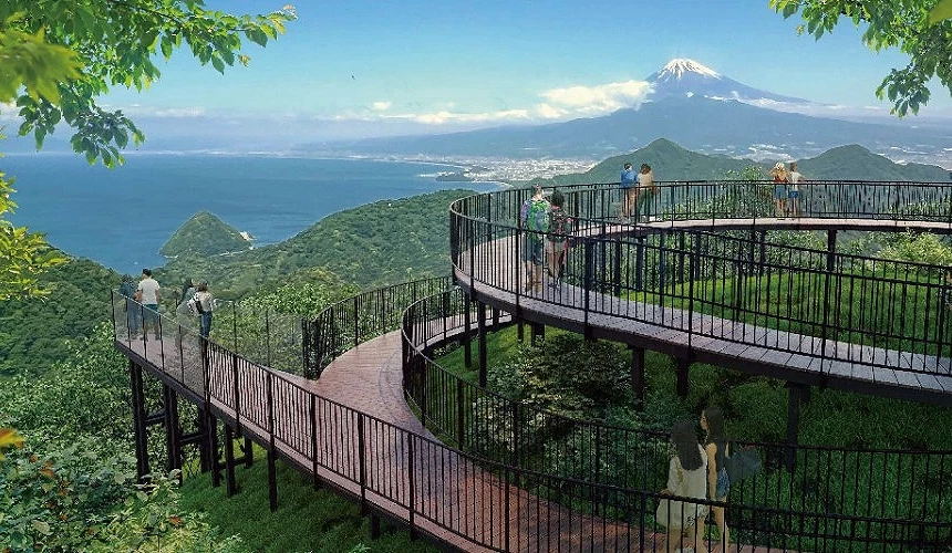 可眺望富士山与骏河湾的螺旋木栈道