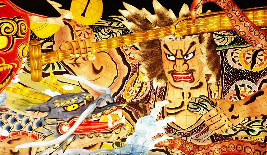 青森睡魔祭的睡魔灯笼