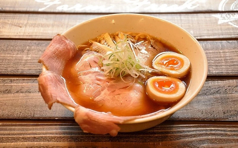 岐阜高山老街「高山拉麵 Sanmachi」拉麵加低溫叉燒