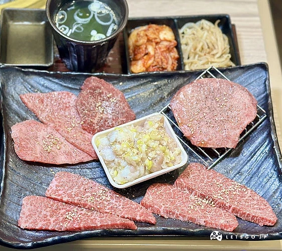 名古屋豪華御膳(名古屋盛り御膳)