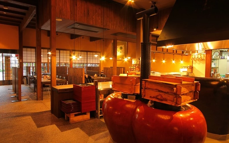 飛驒高山餐廳味的與平店內用餐環境