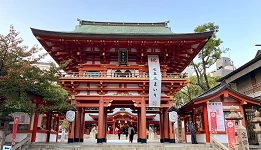 ศาลเจ้าอิคุตะ คู่มือขอพร เดินทาง ตราประทับ ที่กินที่เที่ยว