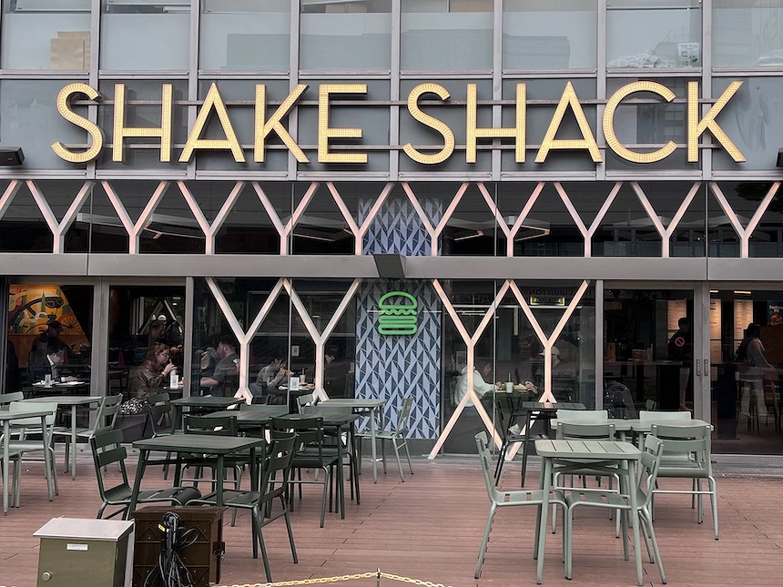 Shake Shack 日本完全攻略：品牌亮點、限定口味、必吃清單與門市導覽
