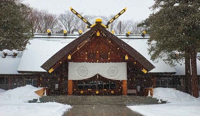下雪天里的北海道神宫