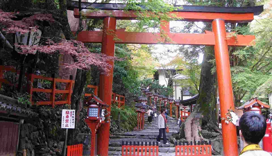 貴船神社的春天景色