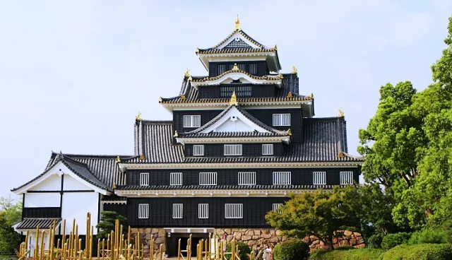 岡山城完整攻略：必看重點、周邊美食、附近景點就看這篇！