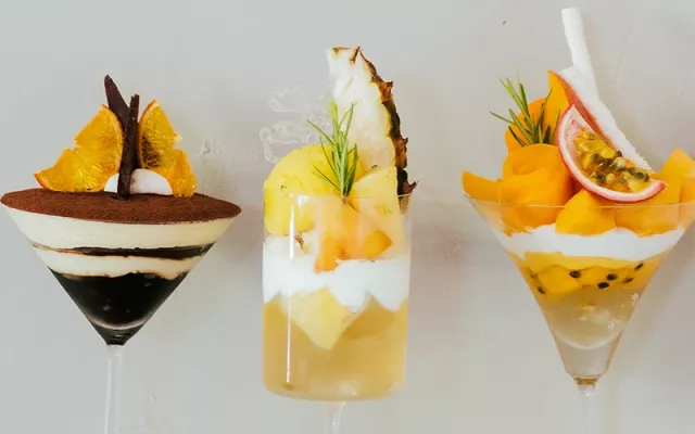 石垣島甜點推薦「菓子與咖啡與酒nicchi」：大啖水果甜點、咖啡及雞尾酒