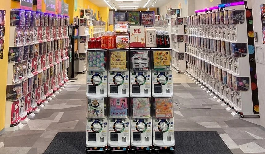 #C-pla 大阪心齋橋筋1丁目店