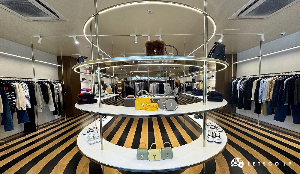 Ami Paris 店鋪內裝