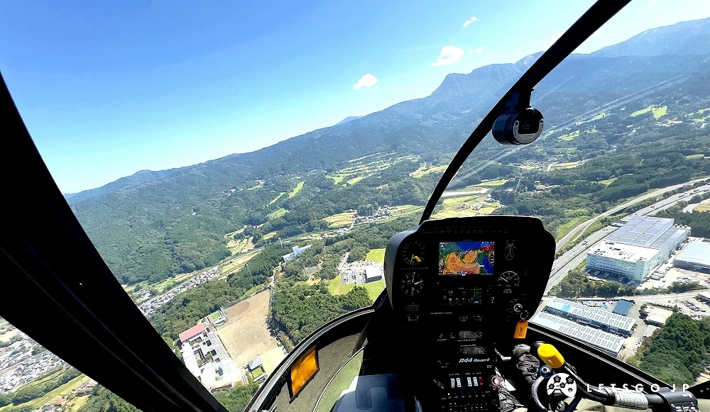 御殿場 PREMIUM OUTLETS 觀光直升機中的視野