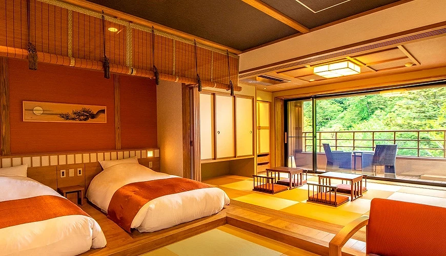 雙床與塌塌米空間組合的和洋室房間