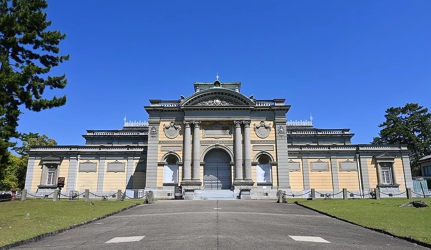 奈良國立博物館的佛像館正門