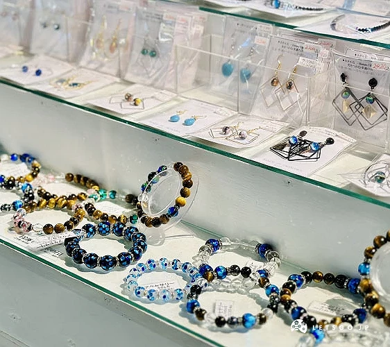 紀念品區也有販售豐富的貝殼相關飾品