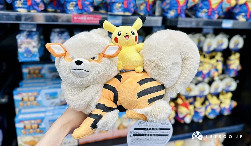 風速狗玩偶背上還騎著可愛的皮卡丘<br>攝影:Angie