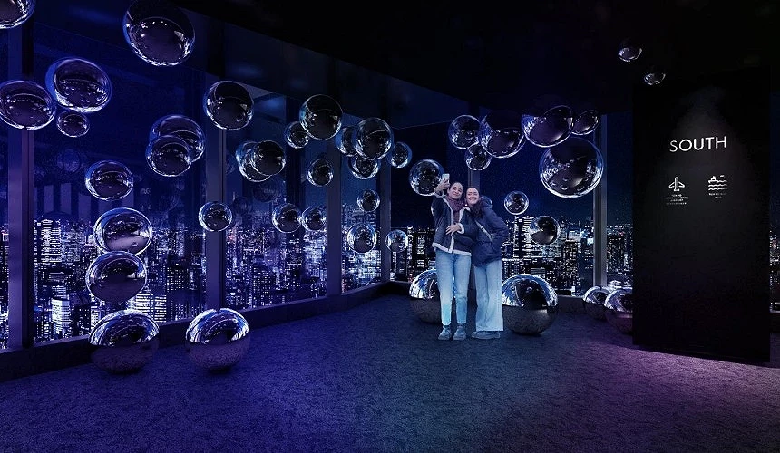 2025 SHIBUYA SKY 冬季点灯屋内展望回廊镜球摆设