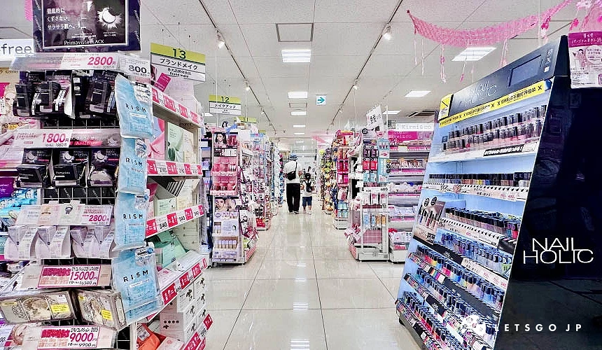 店內明亮,商品齊全,分類清楚明瞭<br>攝影:Angie