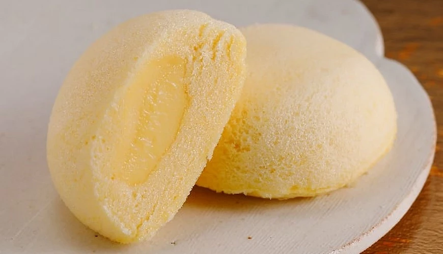 御用邸の月切面