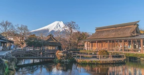 คู่มือเที่ยว โอชิโนะฮักไก บ่อน้ำศักดิ์สิทธิ์ภูเขาไฟฟูจิ