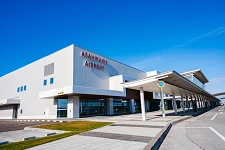 旭川機場攻略：到旭川車站／富良野巴士、租車資訊，免稅店及伴手禮整理