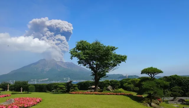九州「鹿兒島」必玩3日觀光路線！吃溫泉黑蛋、走訪霧島神宮、體驗砂蒸溫泉