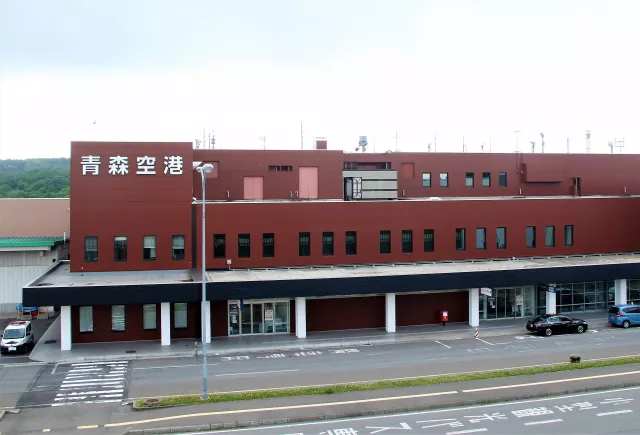 日本東北青森機場進出市區交通總整理！來青森吃蘋果賞美景吧！