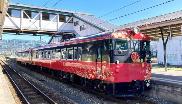 感受金澤的華麗絢爛！搭北陸觀光特急列車「新娘暖簾號」開啟幸福之旅