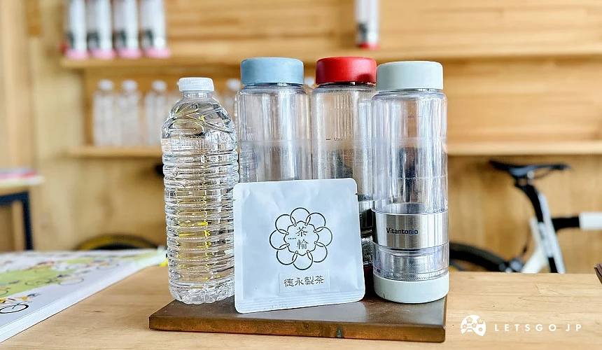 租借自行車皆可享用「嬉野茶組」,含茶包、泡茶水瓶、礦泉水攝影:Angie