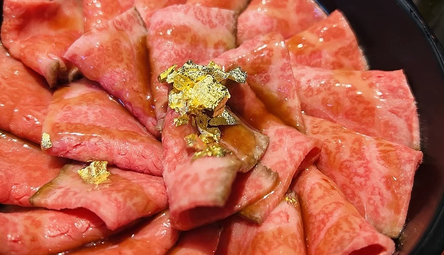 油花均勻的能登牛烤牛肉薄片