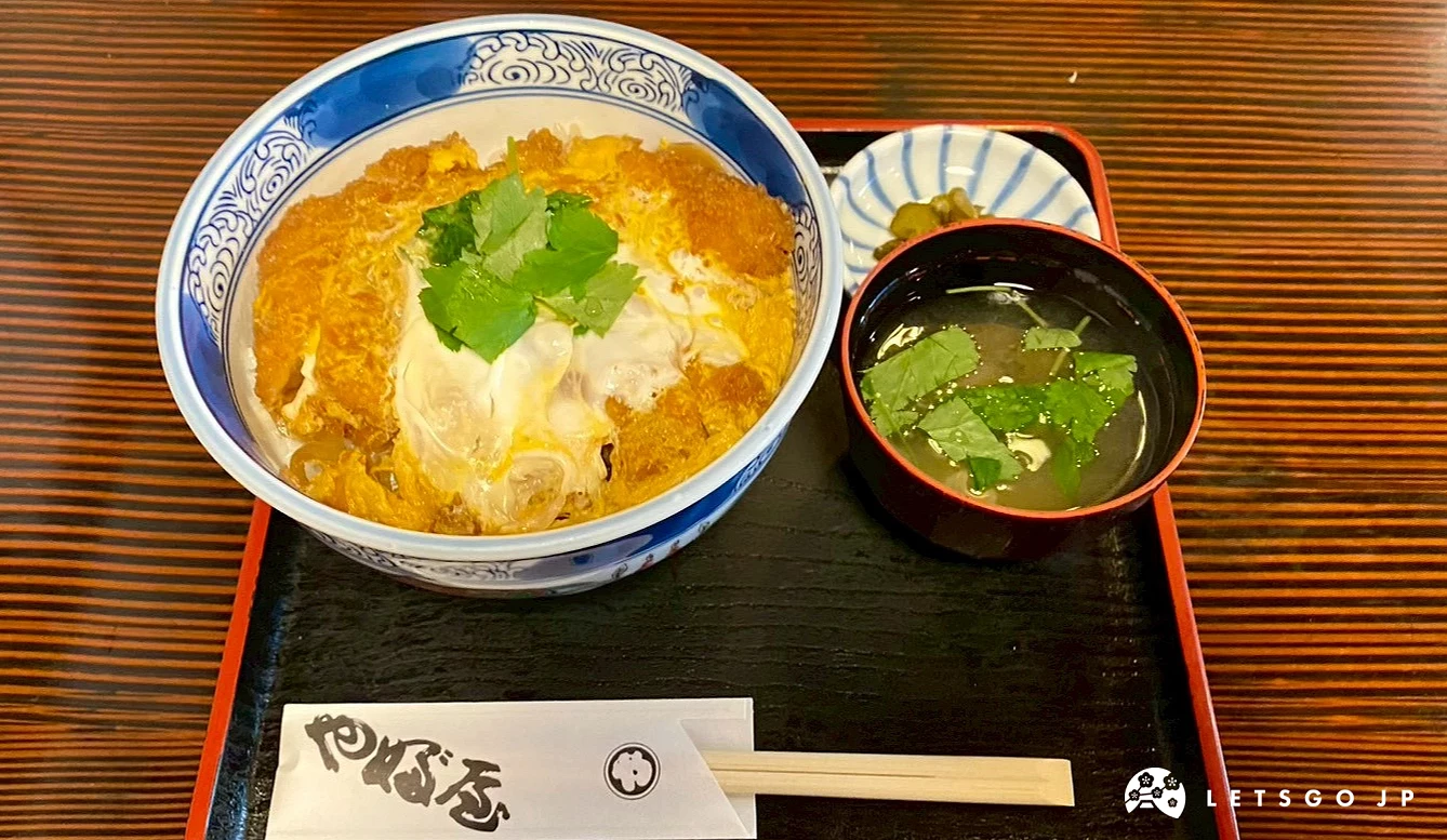 豬排丼與味噌湯